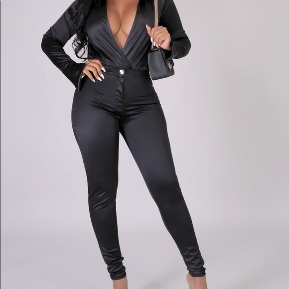 Sassy Classy 2pc Satin Set - Picture 1 of 2